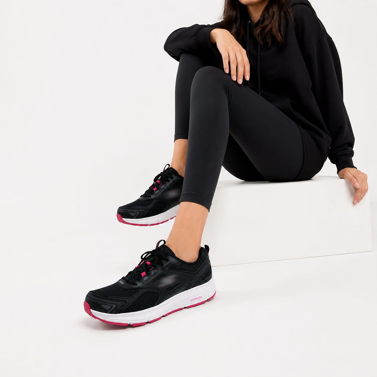 Go Run Consistent sneakers