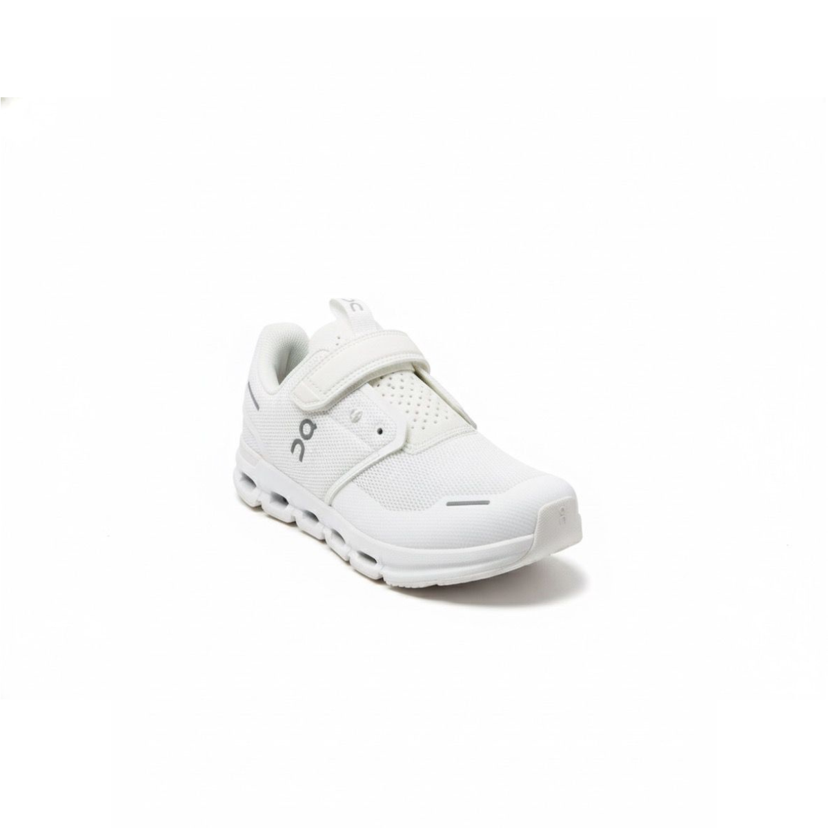 On Cloud Kids White Shoes