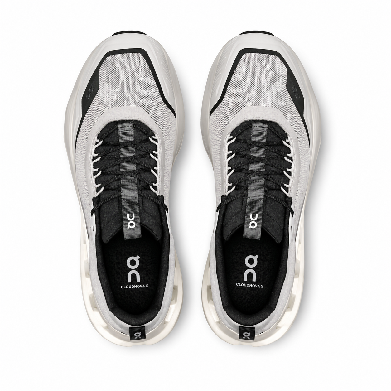 On Running cloudnova X Sneakers