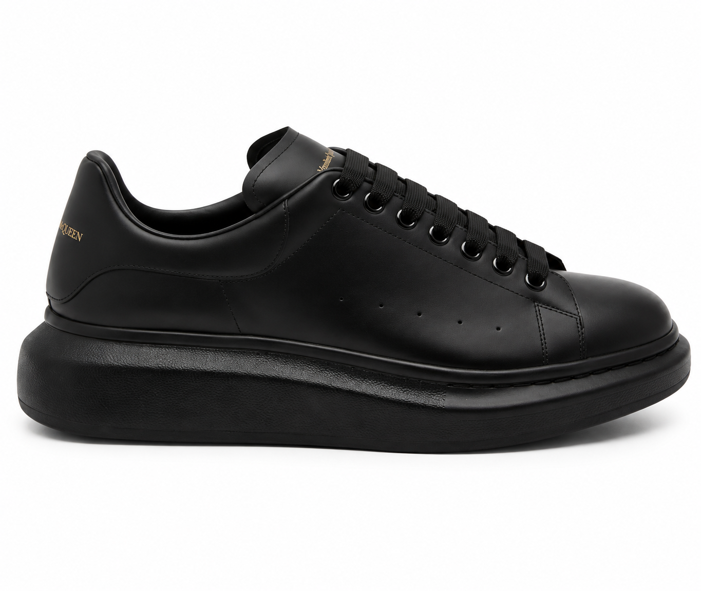 Alexander McQueen Oversized Sneakers in blk leather.